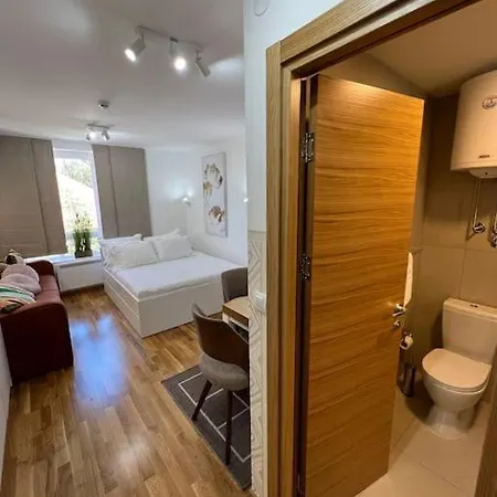 Apartment Ema - Jakov Kraljevi Cardaci *