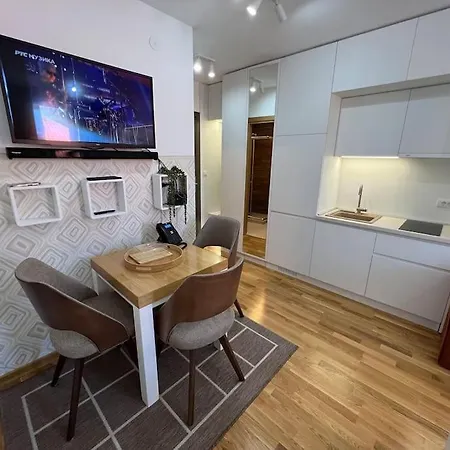 Ema - Jakov Kraljevi Cardaci 公寓