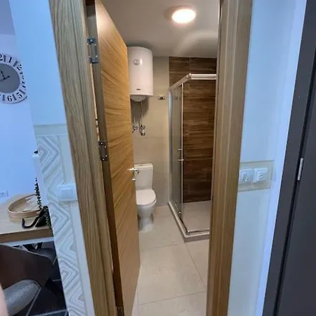 Ema - Jakov Kraljevi Cardaci Apartment *