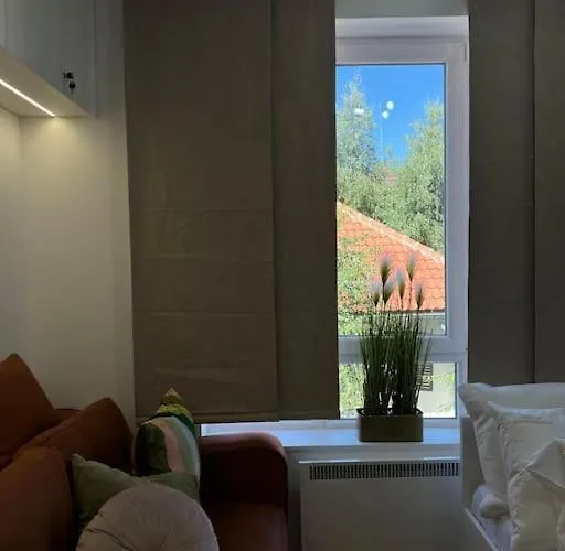 Ema - Jakov Kraljevi Cardaci Διαμέρισμα